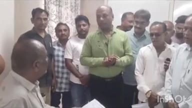 ઊંઝા: ઊંઝા મામલતદાર કચેરી ખાતે રેશન ડીલરોની માંગણીઓ બાબતે આવેદનપત્ર પાઠવવામાં આવ્યું, રાશન બંધ ની ચીમકી ઉપચારી