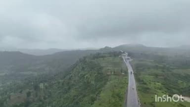 પારડી: પારડી-નાનાપોઢા વિસ્તારમાં 7/12 અને 8અ ઉતારા સેવા બંધ, ખેડૂતો પરેશાન