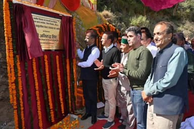 धामी: कैबिनेट मंत्री ने 2 करोड़ से निर्मित होने वाली बलोग और जनेड़घाट पंचायतों की 5 सड़कों का किया शिलान्यास