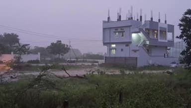 ಸಿರವಾರ: ರಾಯಚೂರು : ಮೊಂಥಾ ಚಂಡಮಾರುತ ಎಫೆಕ್ಟ್, ಗುಡುಗು ಸಹಿತ ಮಳೆ ಮುನ್ಸೂಚನೆ