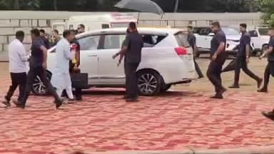 बिंद: बिंद हाईस्कूल खेल मैदान में मुख्यमंत्री नीतीश कुमार ने जनसभा को संबोधित किया