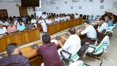 കോഴിക്കോട്: താമരശ്ശേരിയിലെ ഫ്രഷ്കട്ട് പ്രശ്നത്തിൽ അനാവശ്യ റെയ്ഡുകൾ ഒഴിവാക്കും, യഥാർത്ഥ പ്രതികൾക്കെതിരേ നടപടിയെന്ന് ജില്ലാ കലക്ടർ