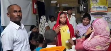 शेखोपुर सराय: शेखोपुरसराय प्राथमिक स्वास्थ्य केंद्र में अफरातफरी, एक साथ तीन दर्जन से अधिक बच्चों की आँखों में हुई जलन