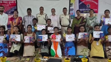 ଯଶିପୁର: ସୁକ୍ରୁଳି ଡିଗ୍ରୀ କଲେଜ ଠାରେ ପୋଲିସ ବିଭାଗର ସାଇବର ସଚେତନତା କାର୍ଯ୍ୟକ୍ରମ ଅନୁଷ୍ଠିତ