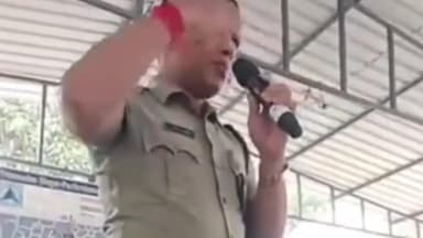 শান্তিপুর: বুধবার শান্তিপুর থানায় রাস উৎসব উপলক্ষ্যে প্রশাসনিক সভায় নদীয়ার জেলাশাসক ও রানাঘাট পুলিশ জেলার এসপি আশীষ মৌর্য