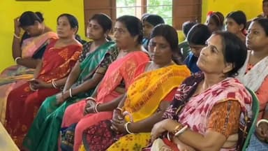 রাজনগর: S.I.R. সচেতনতা অভিযানে নবতর উদ্যোগ! রাজনগরের চন্দ্রপুরে বিজয়া সম্মেলনীতে বিতরণ ২০০২ সালের ভোটার লিস্ট