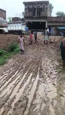 Fatehpur se chalkar Akbarpur Mein Ajim chakke Road kaisa hai dekhiae