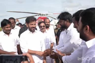 వంగూర్: సొంత గ్రామం కొండారెడ్డిపల్లిలో ముఖ్యమంత్రి రేవంత్ రెడ్డికి ఘన స్వాగతం