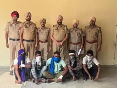ਧਰਮਕੋਟ: ਬੀਤੀ 25 ਤਰੀਕ ਨੂੰ ਫਤਿਹਗੜ੍ਹ ਕੋਰਟਾਣਾ ਵਿੱਚ ਮਾਰੇ ਨੌਜਵਾਨ ਦੇ ਕਤਲ ਮਾਮਲੇ ਚ ਧਰਮਕੋਟ ਪੁਲਿਸ ਨੇ ਪੰਜ ਮੁਲਜਮਾਂ ਨੂੰ ਕੀਤਾ ਗਿਰਫਤਾਰ
