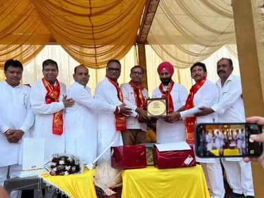 ਬਾਘਾ ਪੁਰਾਣਾ: ਬਾਗਾ ਪੁਰਾਣਾ ਵਿੱਚ ਵੀ ਦੁਸ਼ਹਿਰਾ ਉਸਤਵ ਕਮੇਟੀ ਵੱਲੋਂ ਮਨਾਇਆ ਗਿਆ ਦੁਸ਼ਹਿਰੇ ਦਾ ਪਵਿੱਤਰ ਤਿਉਹਾਰ ਰਾਵਣ ਮੇਘਨਾਥ ਅਤੇ ਕੰਬ ਕਰਨ ਦੇ ਜਲਾਏ ਪੁਤਲੇ