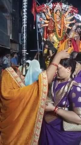 जय मां भगवती दुर्गा विसर्जन गोपीगंज।
मां भगवती चरण वंदना अपने भक्तों को दर्शन आशीर्वाद बनाए रखना शुभ ।
।।जय मां दुर्गे।।
