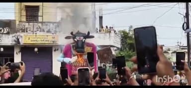 కొడిమ్యాల: మల్యాల మండల కేంద్రంలో ఘనంగా దసరా ఉత్సవాలు మహిషాసుర సంహారం వైభవం గా దుర్గామాత నిమజ్జనం