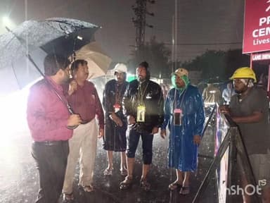 విద్యుత్ అధికారుల పనితీరును క్షేత్రస్థాయిలో పరిశీలించారు సిఎండి వరుణ్ రెడ్డి