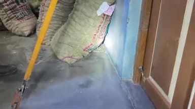 নাকাশিপাড়া: বিল্লগ্রাম পূর্বপাড়া থেকে  চন্দ্রবোড়া সাপ উদ্ধার করল দীপঙ্কর চক্রবর্তী