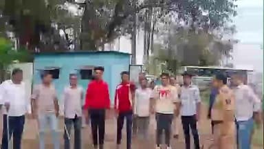 करवीर: चिखली फाटा येथे ‘कोयत्यांचा’ व्हिडिओ व्हायरल; करवीर पोलिसांची तातडीने कारवाई करत युवकांना घेतलं ताब्यात