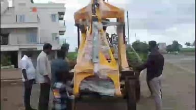 शिरोळ: उसात क्रांती घडवणारा “खुद तोड, खुद वाहतूक” प्रयोग शिरोळमध्ये सुरू
शेतकऱ्यांना वेळेत ऊस तोडणी व जादा दराचा लाभ