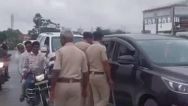 कुचायकोट: विधानसभा चुनाव के मद्देनज़र पुलिस का सघन वाहन जांच अभियान, हर आने-जाने वाले पर पैनी नज़र