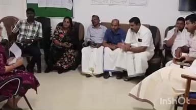 കോഴഞ്ചേരി: റോഡിന് വീതി കൂട്ടി മതിൽ പണിയണമെന്നാവശ്യപ്പെട്ട്  കോഴഞ്ചേരി ജില്ലാ ആശുപത്രി RMO ക്ക് കോൺഗ്രസ് നിവേദനം നൽകി