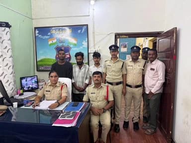 శంకరంపేట ఏ: ముగ్గురు దొంగల అరెస్టు ఒకరు పరారీ
అల్లాదుర్గం సిఐ రేణుక రెడ్డి