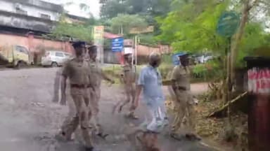 തൊടുപുഴ: ചീനിക്കുഴിയിൽ മകനെയും കുടുംബത്തെയും തീ കൊളുത്തി കൊലപ്പെടുത്തിയ പ്രതിക്ക് മുട്ടം കോടതി വധശിക്ഷ വിധിച്ചു