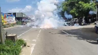 தேனி: கருவேல்நாயக்கன்பட்டி-ல் BJP சார்பில் தேவர் ஜெயந்தியை முன்னிட்டு தேவர் சிலைக்கு மாலை அணிவித்து மரியாதை செலுத்தினர்