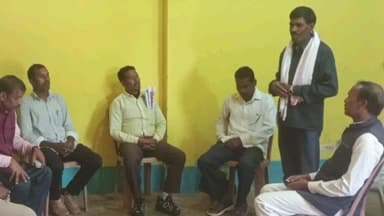 सेन्हा: सेन्हा में बाला साहब देश पाण्डेय की स्मृति में भवन निर्माण को लेकर हुई बैठक