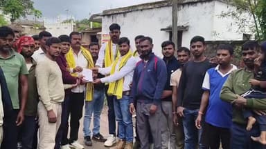 बूरमू: तेली समाज की बैठक का आयोजन, तेली जतरा समिति के अध्यक्ष शत्रुघ्न साहू अतिथि के रूप में शामिल हुए!