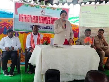 దేవరకద్ర: కురుమూర్తి స్వామి జాతర లో జిల్లా న్యాయ సేవా సంస్థ ఆధ్వర్యంలోజిల్లా న్యాయ సేవల ప్రదర్శన