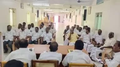 திருப்பூர் தெற்கு: வாலிபாளையத்தில் உள்ள மத்திய மாவட்ட திமுக அலுவலகத்தில் திமுக செயற்குழு கூட்டம் நடைபெற்றது