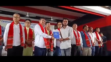 ডিফু: চেণ্টাৰত হাওৰাঘাট আৰু ফুলনি পৰিষদীয় সমষ্টীৰ ৮৪২৯ গৰাকী খিলঞ্জীয়া হিতাধিকাৰীৰ মাজত বিনামূলীয়া ভূমি পট্টা বিতৰণ