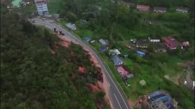 ദേവികുളം: കൊച്ചി ധനുഷ്ക്കോടി ദേശീയപാതയിൽ ദേവികുളത്ത് ഇടിഞ്ഞ മണ്ണ് നീക്കാൻ ഇനിയും നടപടി ഇല്ല #localissue