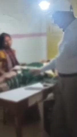 घाट कुसुंभा: गगौर पथ पर अगविल चाड़े के पास बेकाबू गाड़ी और रिक्शा की टक्कर