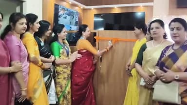 ಬಾಳೆಹೊನ್ನೂರು ಇನ್ನರ್ ವ಼ೀಲ್ ಕ್ಲಬ್ ವತಿಯಿಂದ ಪೊಲೀಸ್ ಠಾಣೆಗೆ ಸಿ.ಸಿ.ಕ್ಯಾಮರಾ ಮಾನಿಟರ್  ಉದ್ಘಾಟಿಸಿದ ಜಿಲ್ಲಾ ಚೇರ್ಮನ್ ಶಬರಿ ಕಡಿದಾಳ್