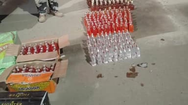 अररिया: उत्पाद विभाग और SSB की टीम ने संयुक्त कार्रवाई में कूआड़ी से 157.20 लीटर नेपाली शराब किया बरामद