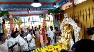 கமுதி: பசும்பொன்னில் தேவர் நினைவிடத்தில் துணை ஜனாதிபதி மரியாதை