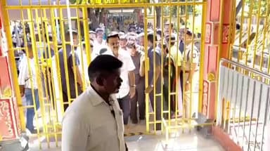 கமுதி: பசும்பொன் முத்துராமலிங்கத் தேவர் நினைவிடத்தில் தமிழக முதலமைச்சர் மரியாதை