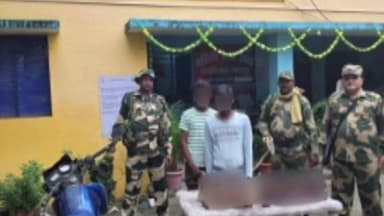 कहलगांव: गोराडीह पुलिस ने विदेशी शराब के साथ दो आरोपियों को गिरफ्तार किया