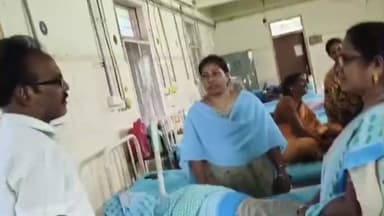 టెక్కలి: కోటబొమ్మాళి మండలం కొత్తపేట అంగన్వాడీ కేంద్రం-2 కార్యకర్త నీలవేణి పీఓ వేధింపులు తాళలేక అస్వస్థతకు గురి