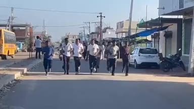 సదాశివనగర్: సదాశివనగర్ లో ఏక్తా దివాస్ సందర్భంగా రన్ ఫర్ యూనిటీ కార్యక్రమం నిర్వహించిన ఎస్సై రంజిత్