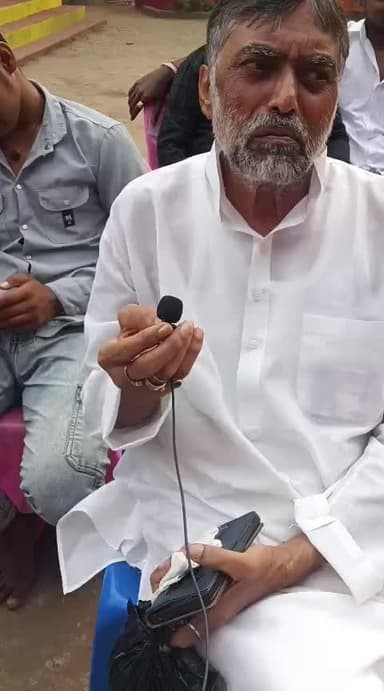 भोजपुर जिले के कोईलवर थाना के नया महम्मदपपुर गांव में मतदान का बहिष्कार हो रहा है
193 बड़हरा विधान सभा क्षेत्र की घटना