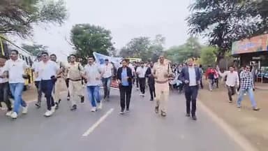 सोनकच्छ: सोनकच्छ में रन फॉर यूनिटी का आयोजन, पुलिस विभाग और विद्यार्थियों ने लगाई दौड़, पुष्पगिरी चौराहा पर हुआ समापन