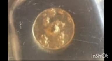 കൊണ്ടോട്ടി: കരിപ്പൂരിൽ യാത്രക്കാരൻ അടിവസ്ത്രത്തിൽ ഒളിപ്പിച്ച
1 കോടിയുടെ സ്വർണം കസ്റ്റംസ് പിടികൂടി