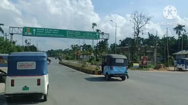 কৈলাশহর: কৈলাসহর চিড়াকুটি এলাকায় একটি ইলেকট্রিক অটো গাড়ি এবং বাইকের মধ্যে ঘটে দুর্ঘটনা