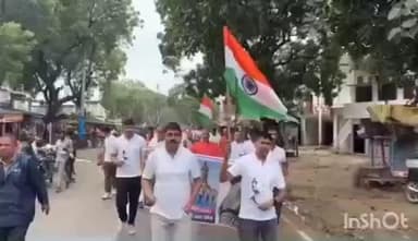 जलालपुर: तहसील मुख्यालय सहित विभिन्न स्थानों व विकास खंडों में सरदार वल्लभभाई पटेल की जयंती मनाई गई