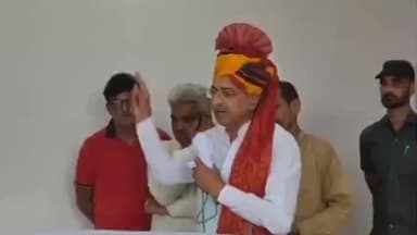 कनीना: कनीना में हरियाणा कांग्रेस प्रदेश अध्यक्ष राव नरेंद्र सिंह ने इंदिरा गांधी के योगदान को किया याद