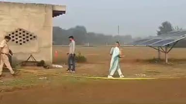 रोहतक: रोहतक के जसिया गांव में बदमाश के एनकाउंटर स्थल पर पहुंची एफएसएल टीम, बदमाश छिपकर बैठे थे