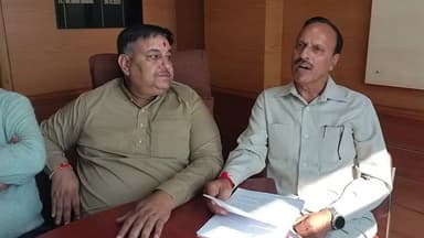 सोलन: बघाट बैंक के प्रोफेशनल डायरेक्टर नंद लाल परिहार का बयान आया सामने, ग्राहकों को मिली राहत