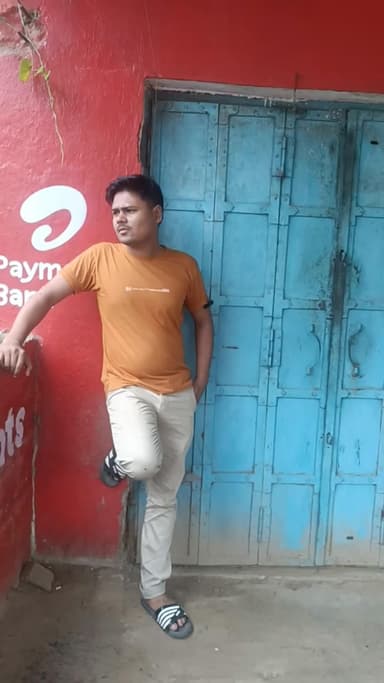 बैंक से लाया #2k #लाख #रुपये पीछा पर गया #चोरों #comedy #funny #trending #viral #fun #entertainment #memes #follw