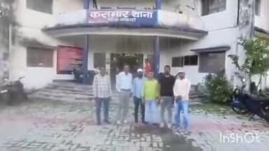 कसमार: कसमार थाना क्षेत्र में सामूहिक दुष्कर्म पीड़िता के परिजनों से मिले आदिवासी बचाव मोर्चा के सदस्य