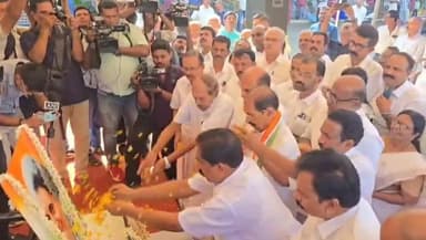 കണ്ണൂർ: മുൻ പ്രധാനമന്ത്രി ഇന്ദിരാഗാന്ധി അനുസ്മരണം DCC യിൽ സംഘടിപ്പിച്ചു